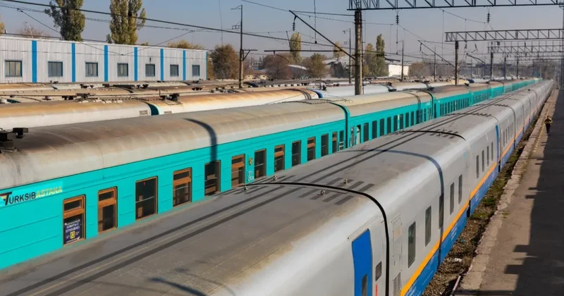 Розетки и индивидуальные светильники: вагоны обновили на маршруте Актобе Мангистау