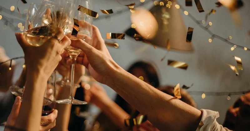 В чем лучше встречать Новый год, поделились стилисты