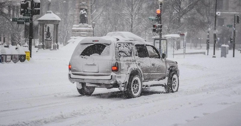 Еще в трех регионах Казахстана закрыли трассы в новогоднюю ночь