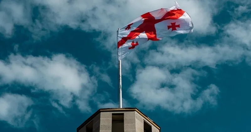 Без объяснений : казахстанцев выдворили из Грузии